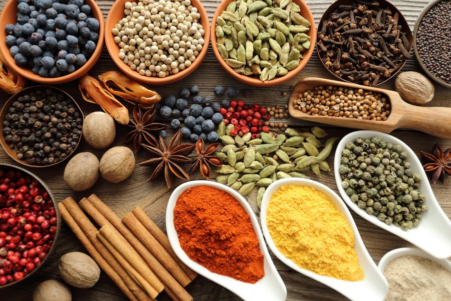 Your Guide To Winter Herbs & Spices